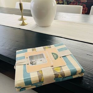 JUNGALOW HYPNOTIC shower curtain-NEW